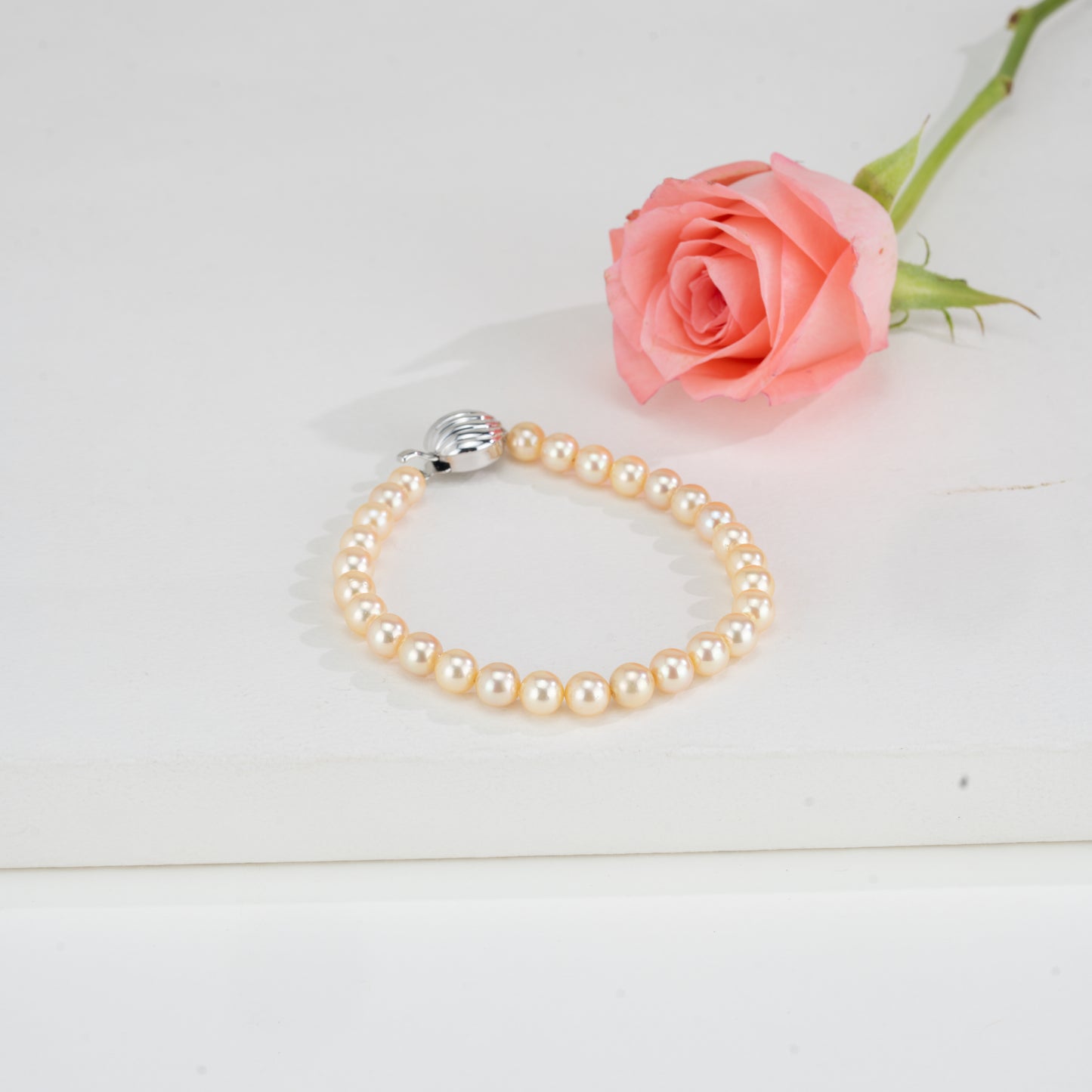 6.0-7.0mm Round Golden Akoya Saltwater Pearl Bracelet - AA Quality