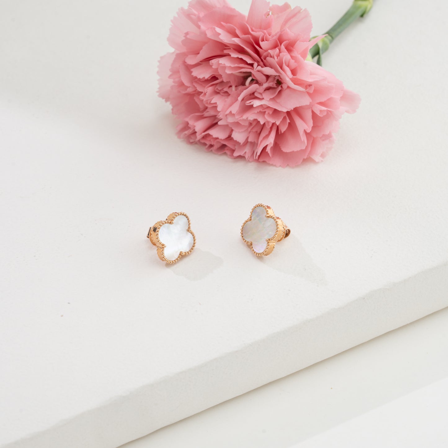 Aurora Shell Clover 18K Rose Gold Pearl Earrings