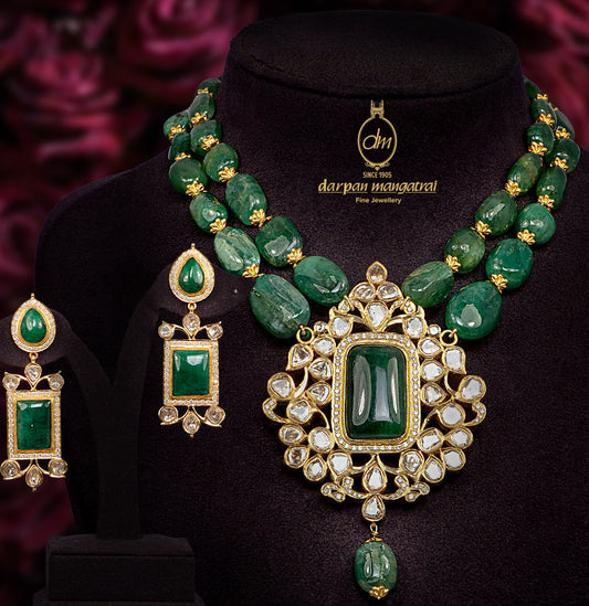 Dainty Polki with Emerald Beads Necklace Set