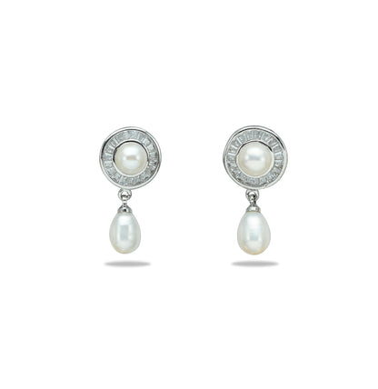 Seized White Pearl Stud Earrings