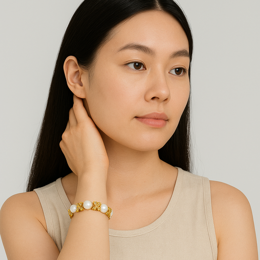 Classic White Pearl Bracelet