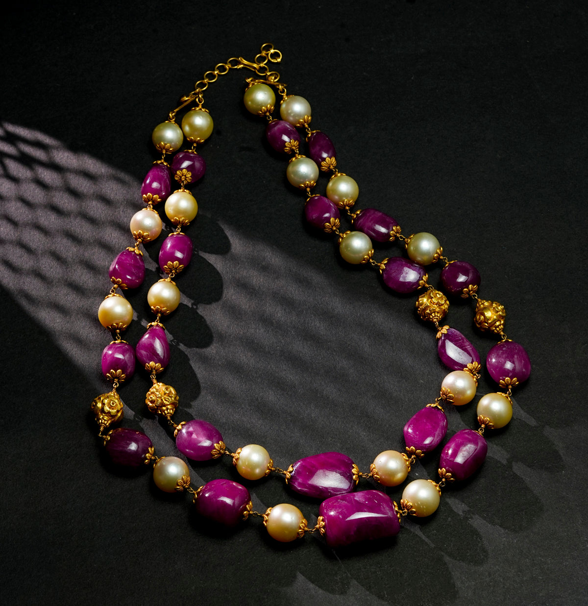 Sleek Ruby Pearl Taar Mala – Darpan Mangatrai Pearls & Jewellers