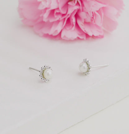 Modernity White Stone Pearl Stud Earrings