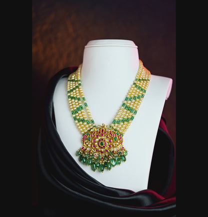 Precious Gold With Beads And Pearl Necklace