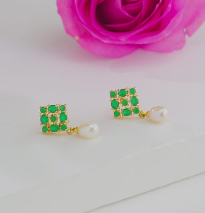 Perfect Green Stone Pearl Stud Earrings