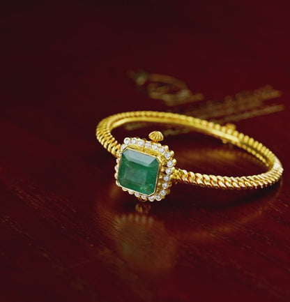 Classic Emerald Bangle