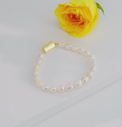 Grading White Drop Pearl Bracelet