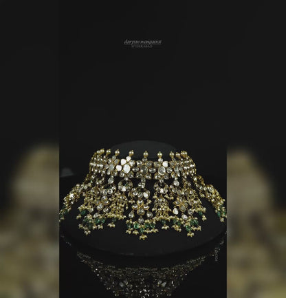 Intriguing Polki Emerald Choker