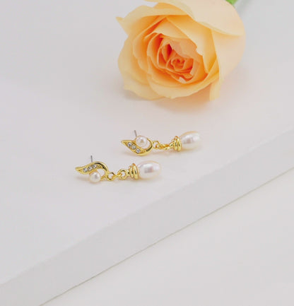 Sparkling White Mix Pearl Hanging Studs Earrings