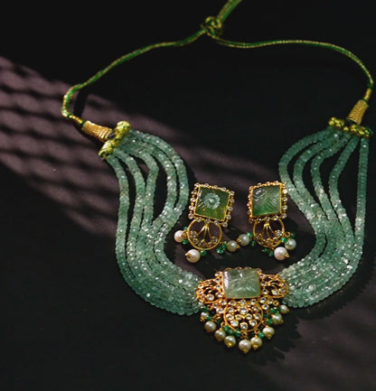 Delicate Emerald Kundan Choker