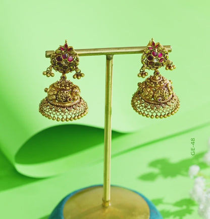 Glitzy Ruby Gold Earrings