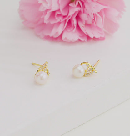 Charm White Stone Pearl Stud Earrings