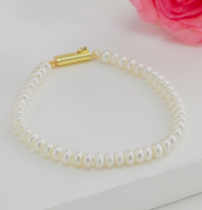 White Button Freshwater Pearl Bracelet