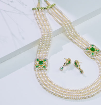 Innovative Green Stone  Side Pieces Freshwater Pearl Necklace Set