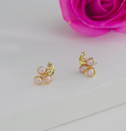 Marvelous Mermaid Tail Pearl Stud Earrings