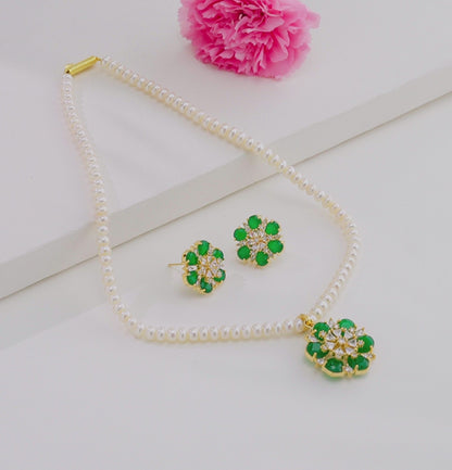 Stunning Green Stone Freshwater Pearl Necklace Set
