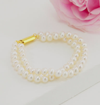 Exquisite White Near Round Freshwater Pearl Bracelet