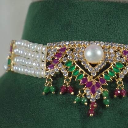 Fashionable Red Green Freshwater Pearls Choker Set