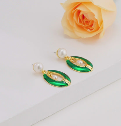 Minimalist Pearl Stud Earrings