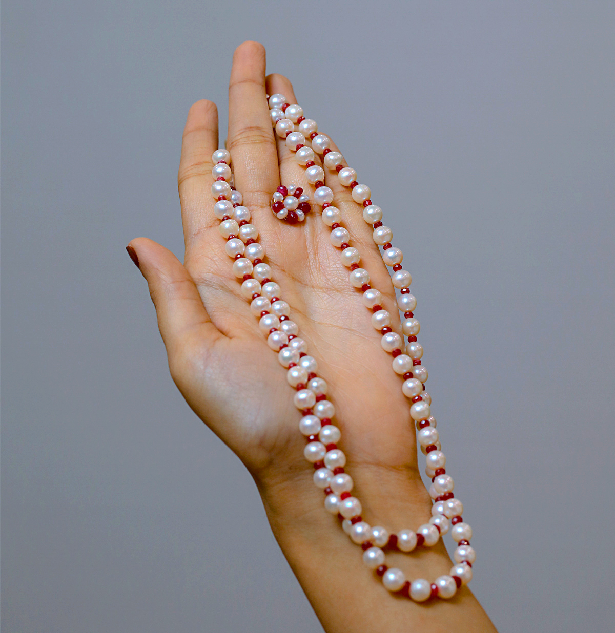 Ruby with pearl necklace 2025