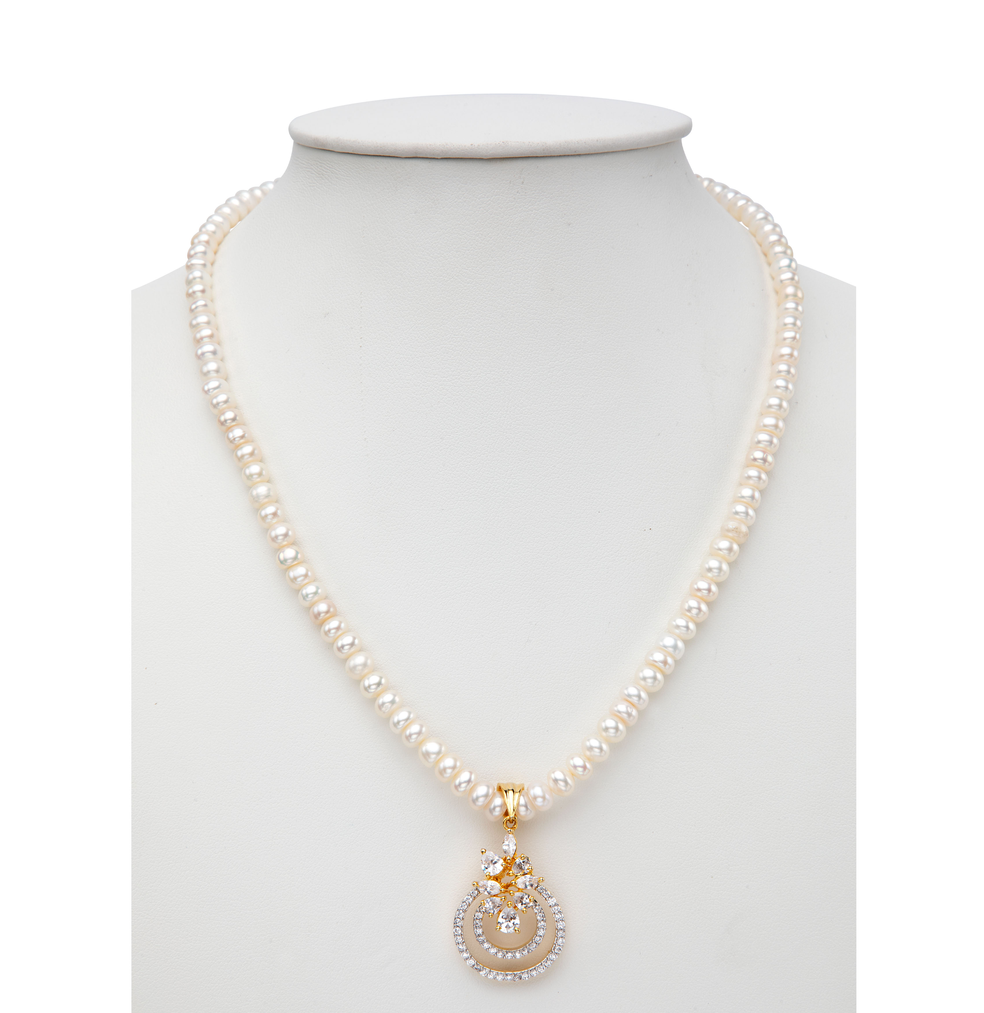 Attractive Pearl Necklace and Earring Set | Mangatrai Pearls & Jewellers