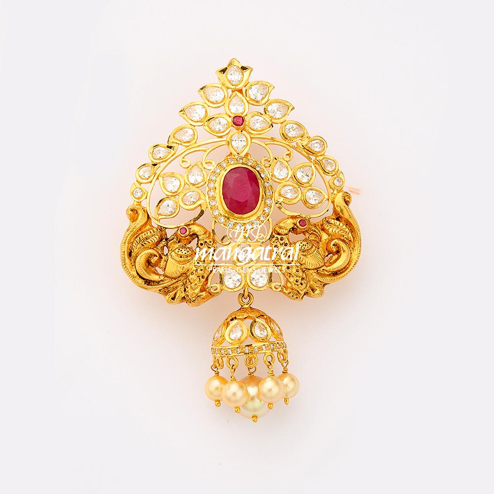 Beautiful Gold Nakshi Locket Mangatrai Pearls Jewellers