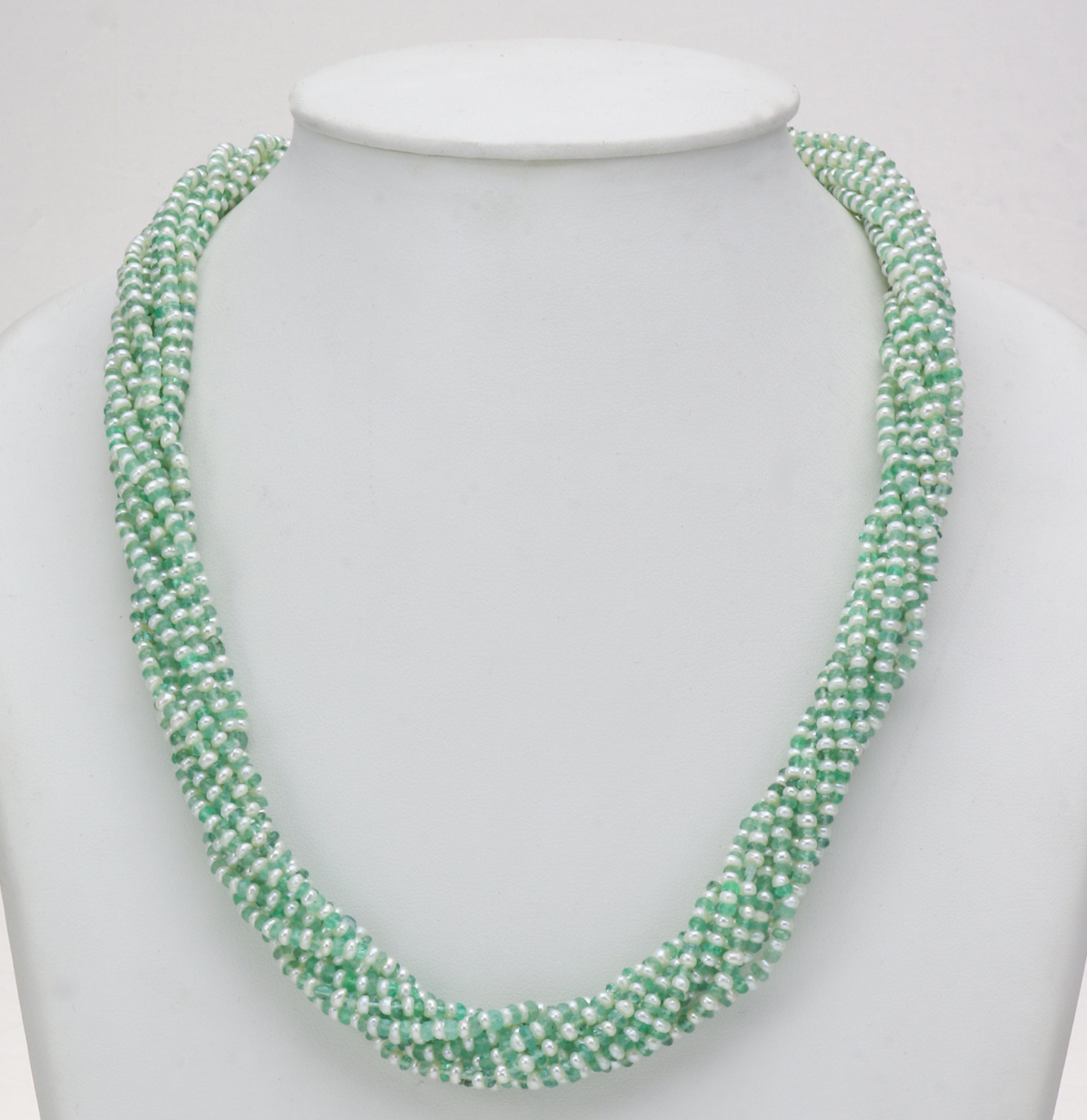 Green moti necklace deals