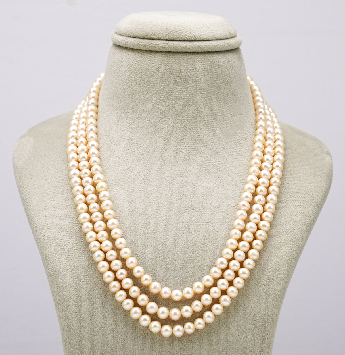 Brilliant Pink Round Pearl Necklace | Mangatrai Pearls & Jewellers