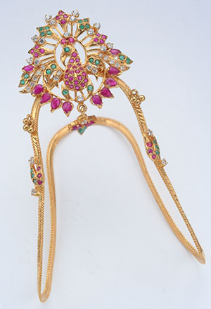Peacock Inspired Gold Vanki