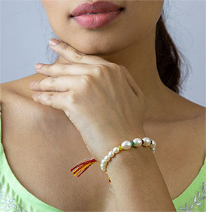 Sparkling Multi-Coloured Pearl Bracelet