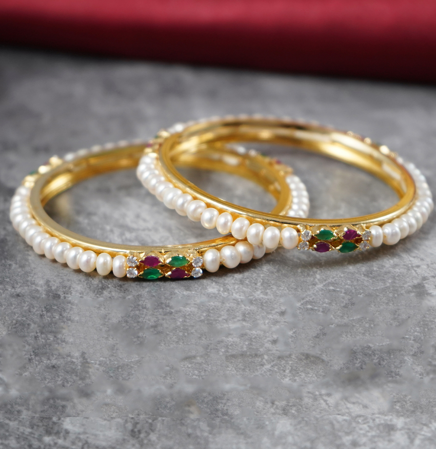 Single line Red and Green White Peals Bangles