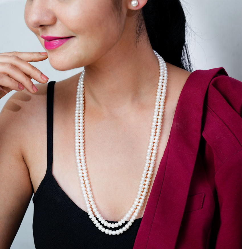 24 Inches Exceptional White Pearl Necklace Set