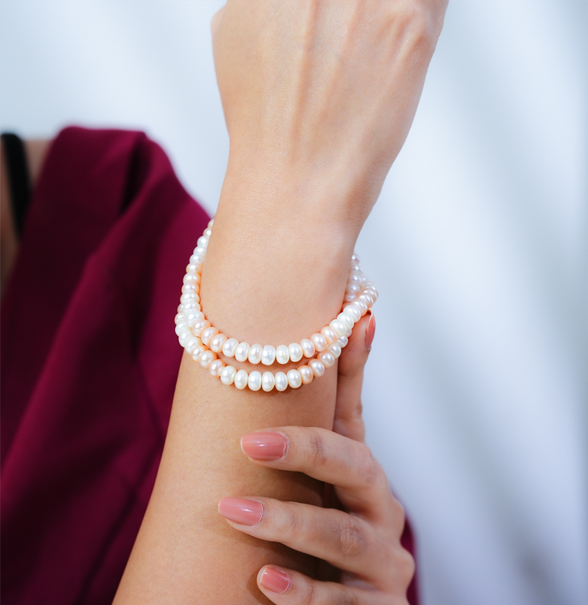 Delicate Pearl Bracelets
